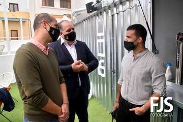 Tutto Durán estuvo el pasado martes en Telde en la presentación del proyecto para dinamizar la zona comercial abierta de Los Llanos/Francisco Javier Santana y TA.